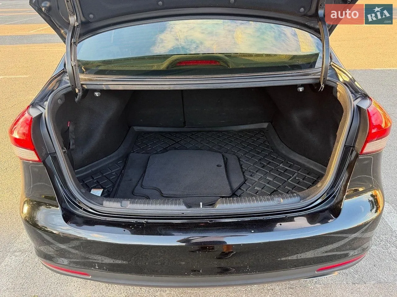 2016 Kia Forte - мініатюра 18