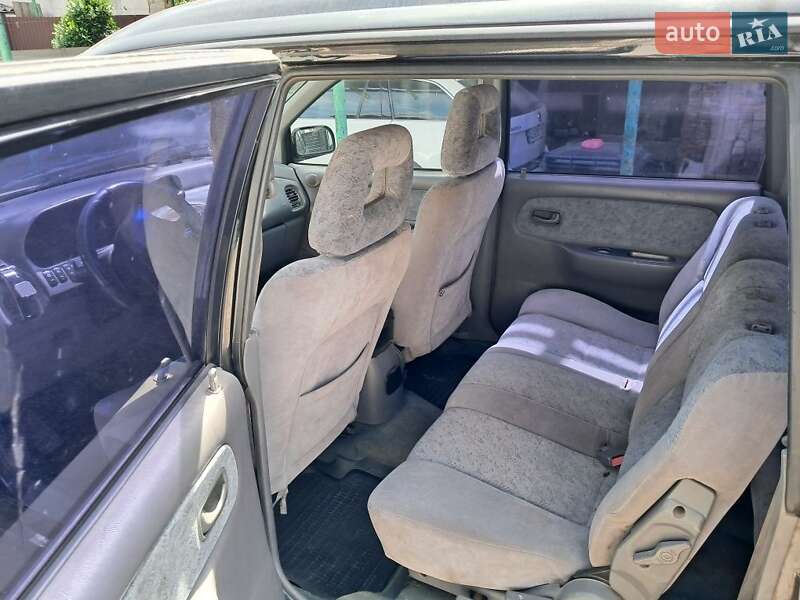 Минивэн Kia Joice 1999 в Хусте