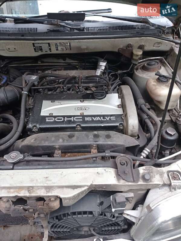 Минивэн Kia Joice 2000 в Киеве