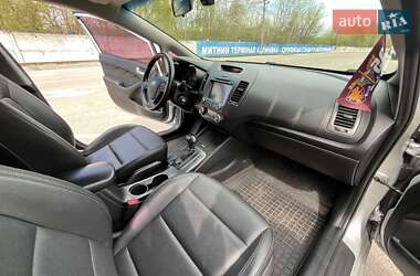 Седан Kia K3 2015 в 