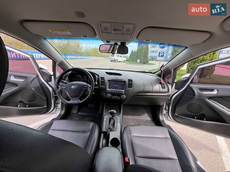Седан Kia K3 2015 в Киеве
