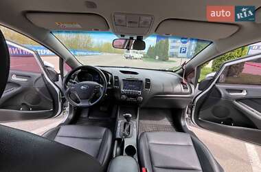 Седан Kia K3 2015 в 