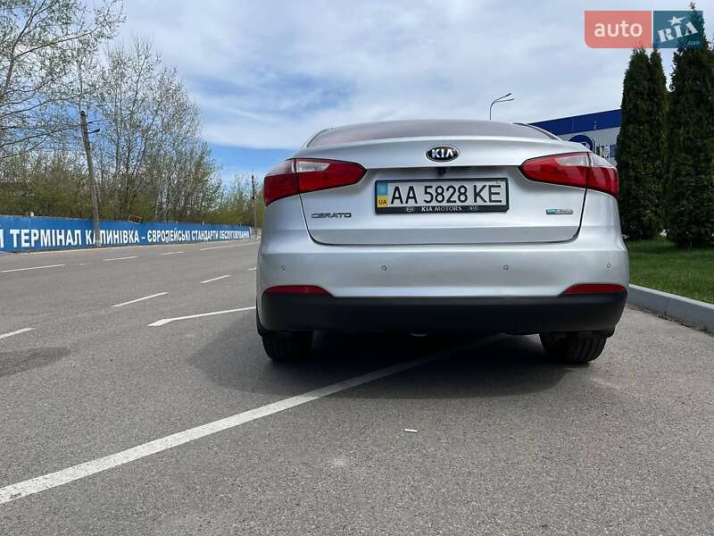 Седан Kia K3 2015 в Киеве