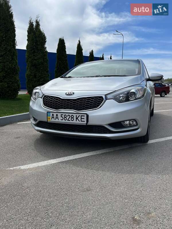 Седан Kia K3 2015 в Киеве