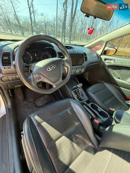 Седан Kia K3 2016 в Киеве