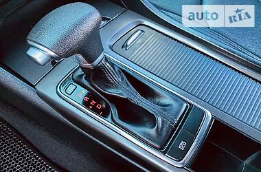 Седан Kia K5 2016 в 