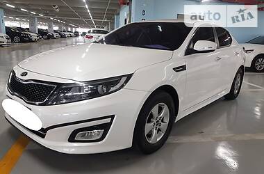 Седан Kia K5 2015 в Киеве