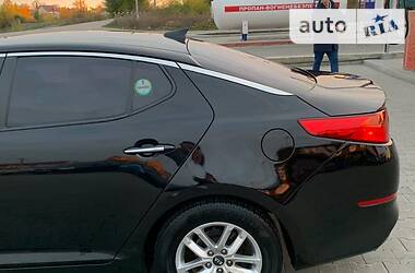 Седан Kia K5 2014 в 