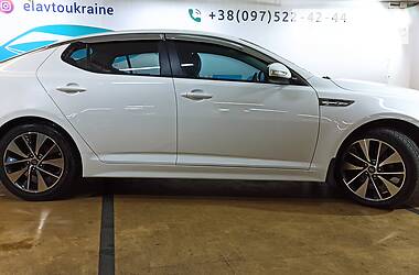 Седан Kia K5 2016 в Киеве