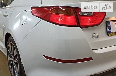 Седан Kia K5 2016 в Киеве