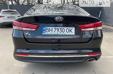 Седан Kia K5 2015 в Одесі