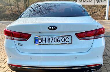 Седан Kia K5 2015 в Одессе