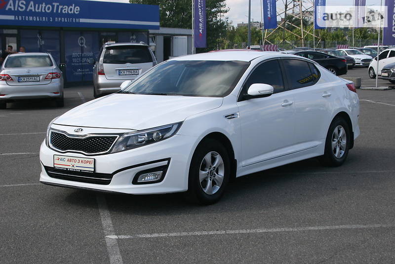 Седан Kia K5 2015 в Киеве