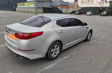 Седан Kia K5 2014 в Киеве