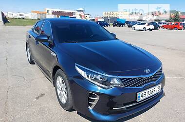 Седан Kia K5 2017 в Виннице