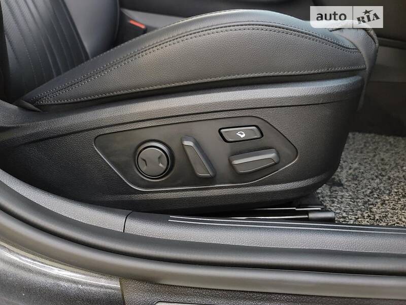 Седан Kia K5 2020 в Киеве