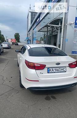 Седан Kia K5 2015 в Киеве