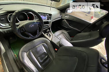 Седан Kia K5 2012 в Одессе