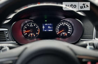 Седан Kia K5 2017 в Киеве