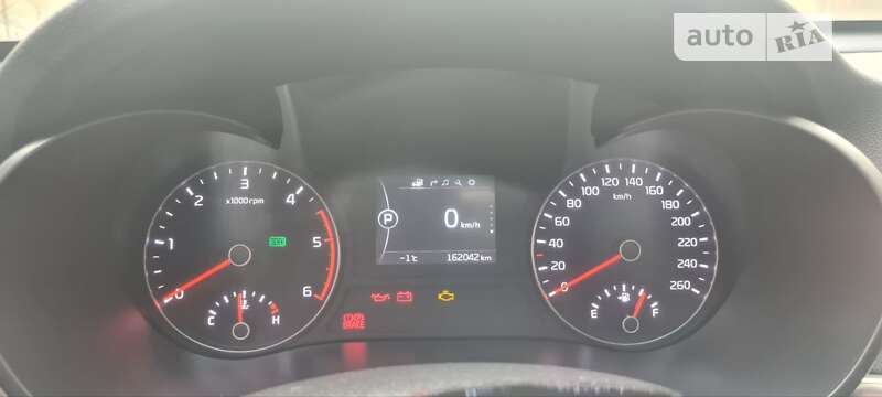 Седан Kia K5 2015 в Ізмаїлі