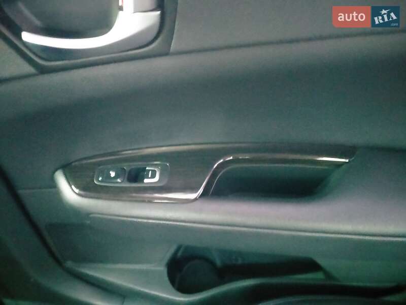 Седан Kia K5 2015 в Барышевке фото 43 Седан Kia K5 2015 в Барышевке