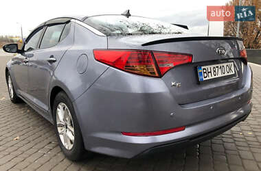 Седан Kia K5 2011 в Запорожье