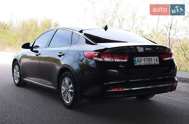 Седан Kia K5 2016 в Запорожье