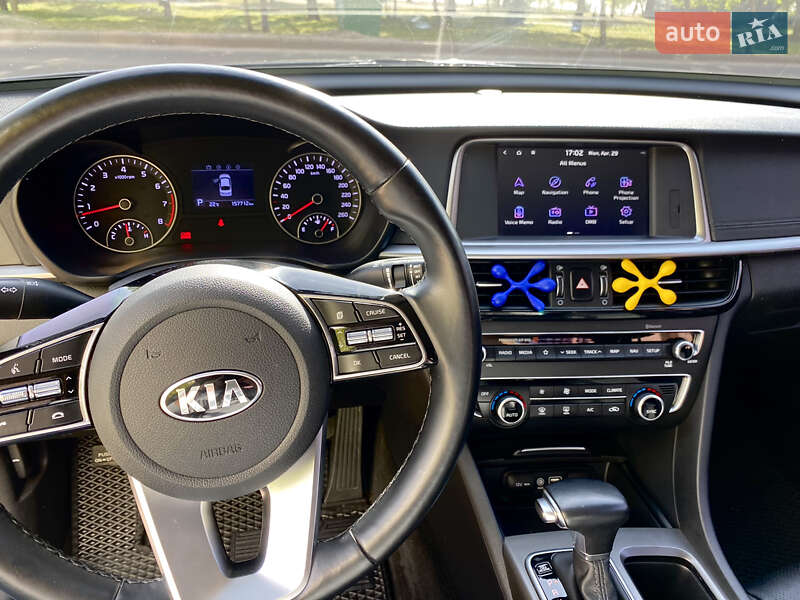 Седан Kia K5 2019 в Николаеве