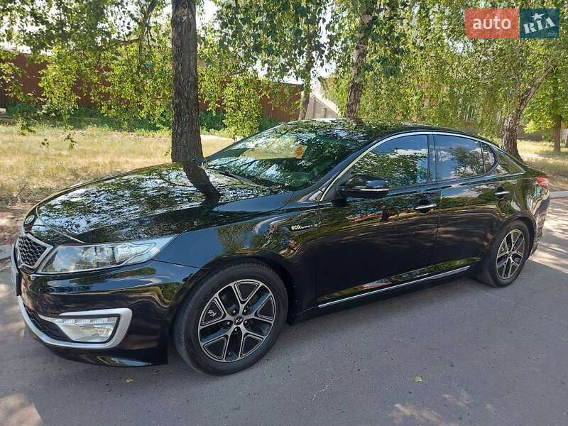 Седан Kia K5 2011 в Харькове