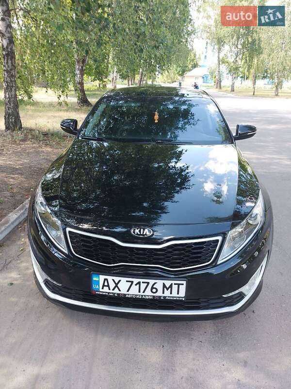 Седан Kia K5 2011 в Харькове