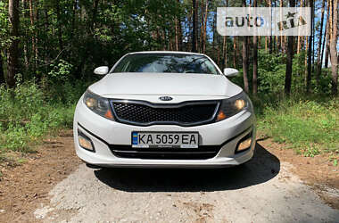 Седан Kia K5 2015 в Києві