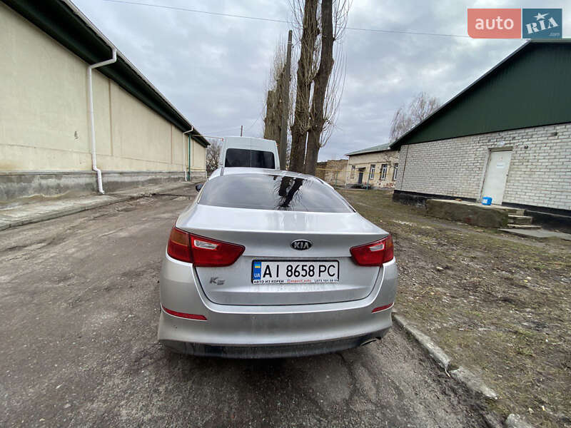 Седан Kia K5 2014 в Киеве