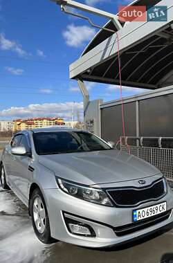 Седан Kia K5 2014 в 