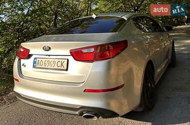 Седан Kia K5 2014 в 