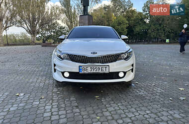 Седан Kia K5 2017 в Миколаєві