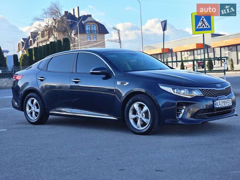 Седан Kia K5 2017 в Тернополі