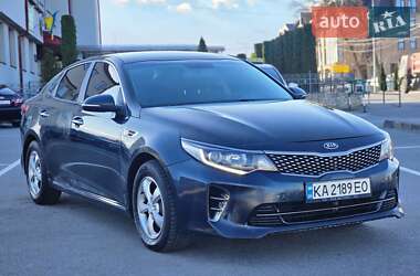 Седан Kia K5 2017 в Тернополе