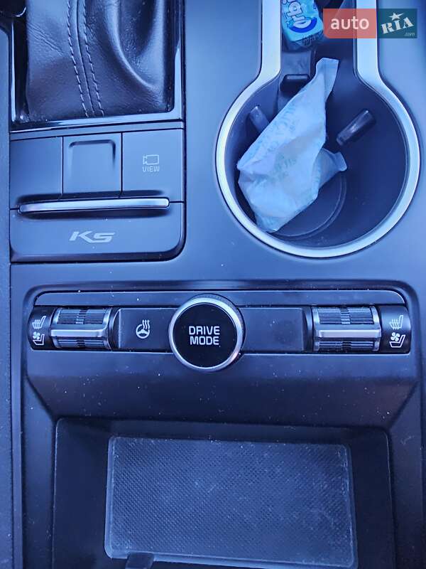 Седан Kia K5 2019 в Николаеве