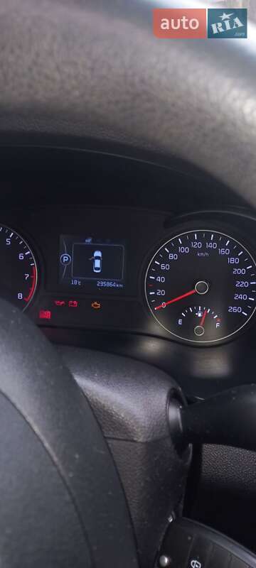 Седан Kia K5 2016 в Киеве