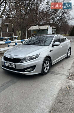 Седан Kia K5 2013 в Харькове