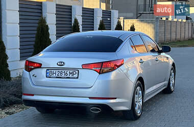 Седан Kia K5 2012 в Одесі