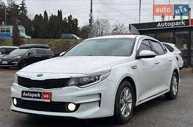 Седан Kia K5 2017 в Вінниці