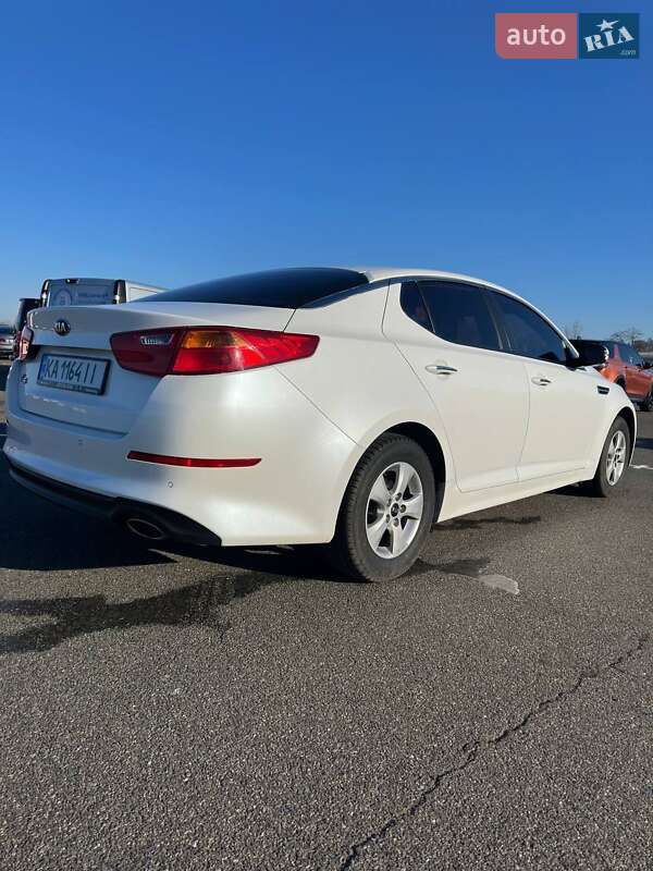 Седан Kia K5 2013 в Киеве