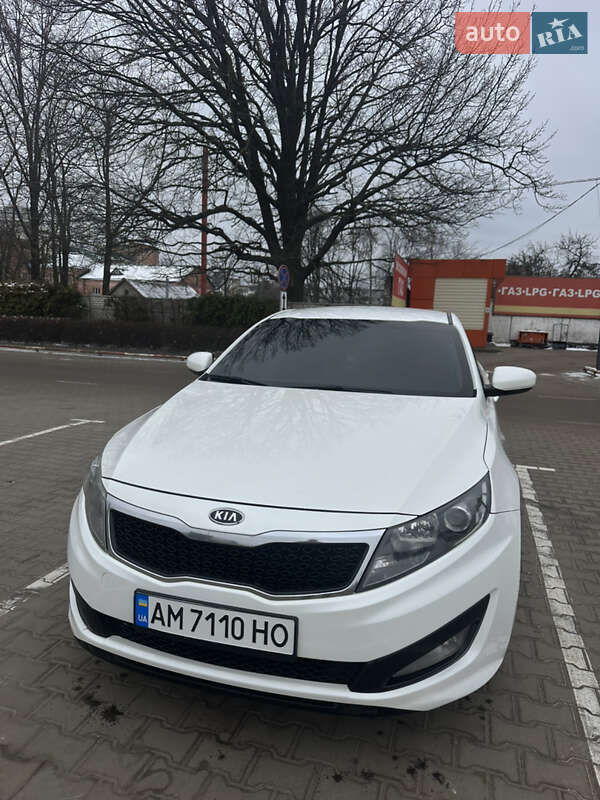 Kia K5 2011