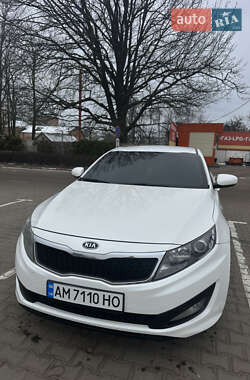 Седан Kia K5 2011 в Житомире