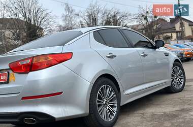 Седан Kia K5 2014 в Виннице