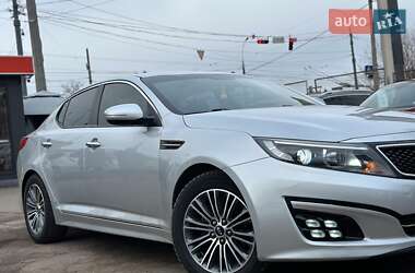 Седан Kia K5 2014 в Виннице