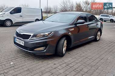 Седан Kia K5 2013 в Одесі