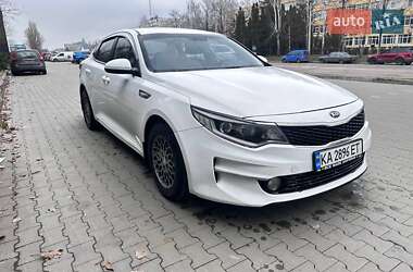 Седан Kia K5 2015 в 