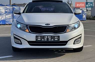 Седан Kia K5 2014 в Одессе